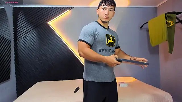 Horny nick18 online show from March 2026 01:25:01 PM