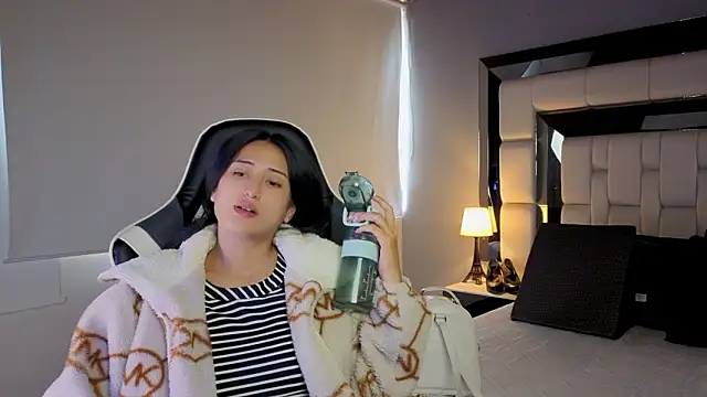 Adhara7 online show from February 2026 08:14:02 PM