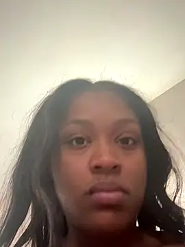 PrettyBabriexox online show from November 2025 04:16:01 PM