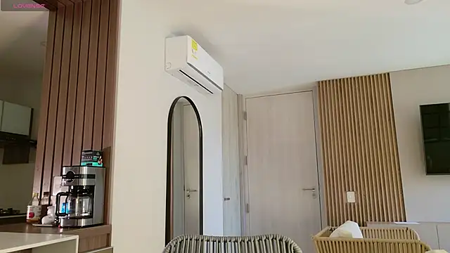 Snapshot of karinasantos_ chatting on September 2025 03:01:01 PM karinasantos online show from September 2025 03:01:01 PM