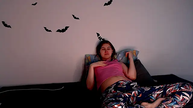 litle owl online show from November 2025 02:51:02 PM