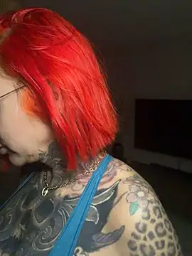 Snapshot of CatCoxx chatting on May 2026 05:13:01 AM CatCoxx online show from May 2026 05:13:01 AM