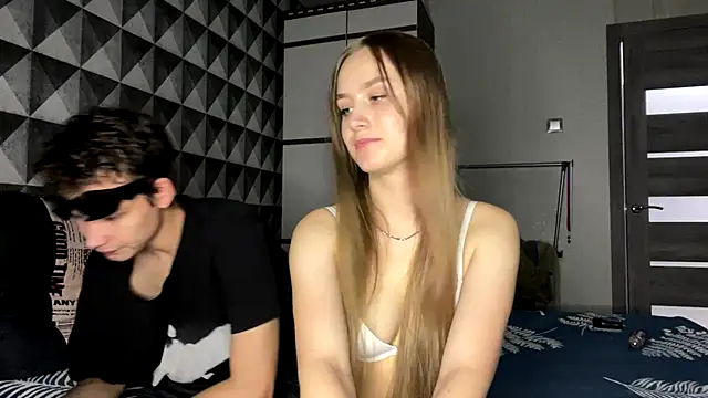 merycouple online show from September 2025 05:33:01 AM