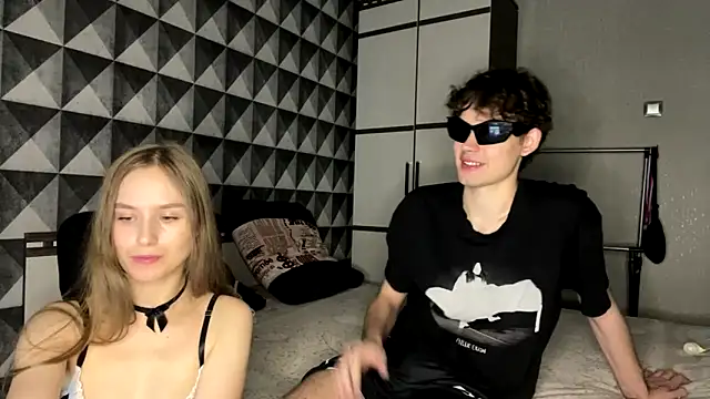 merycouple online show from February 2026 10:02:01 AM