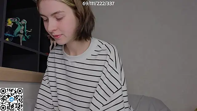 Snapshot of bertamimi chatting on October 2025 05:43:01 PM bertamimi online show from October 2025 05:43:01 PM