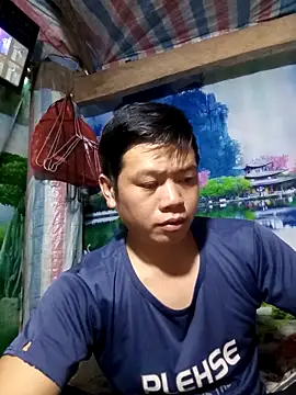 DungLuongg online show from March 2026 12:49:01 AM