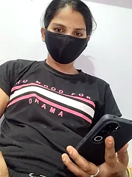 Snapshot of poojam93 chatting on September 2025 01:22:01 AM poojam93 online show from September 2025 01:22:01 AM