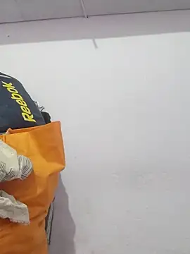 Snapshot of poojam93 chatting on October 2025 02:14:02 AM poojam93 online show from October 2025 02:14:02 AM