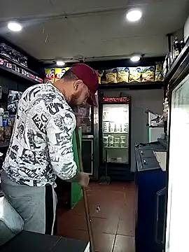 Catire10  online show from September 2025 12:38:02 PM