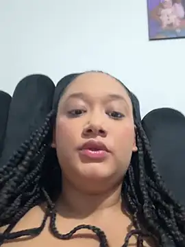Snapshot of AriaBelle chatting on May 2026 11:55:02 PM AriaBelle online show from May 2026 11:55:02 PM