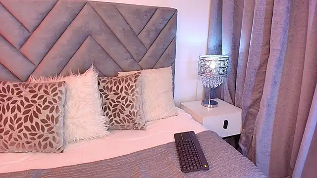 sara owens7 online show from March 2026 01:44:02 AM