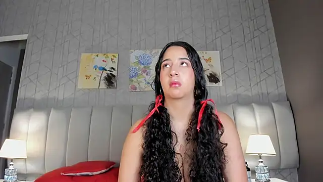 BellaSwwan online show from September 2025 01:23:02 PM