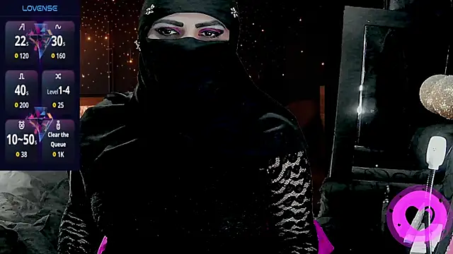 SultanaLayla online show from December 2025 07:53:01 PM