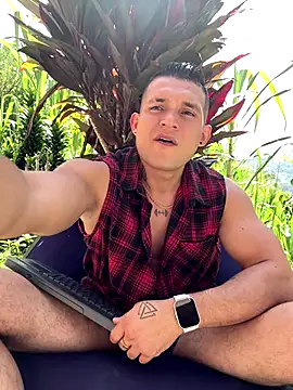 Snapshot of Marco_Vega chatting on September 2025 03:02:02 PM Marco Vega online show from September 2025 03:02:02 PM