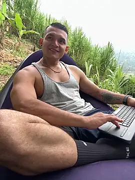 Snapshot of Marco_Vega chatting on October 2025 05:12:02 PM Marco Vega online show from October 2025 05:12:02 PM