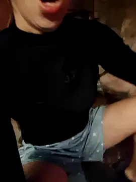 ngocngoc cute online show from October 2025 10:47:01 PM