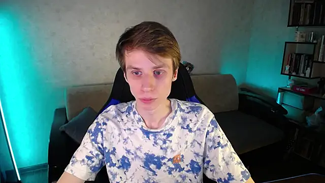 Snapshot of yes_cute_boy_ chatting on April 2026 09:49:01 AM yes cute boy online show from April 2026 09:49:01 AM