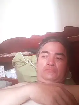 Snapshot of Brongiep chatting on November 2025 05:08:02 AM Brongiep online show from November 2025 05:08:02 AM