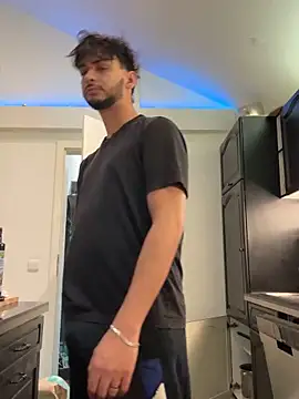 Gipsyboysteve online show from November 2025 09:25:02 PM