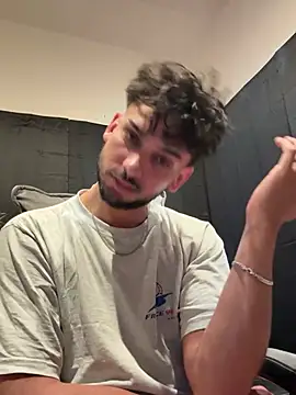 Gipsyboysteve online show from April 2026 07:58:02 PM