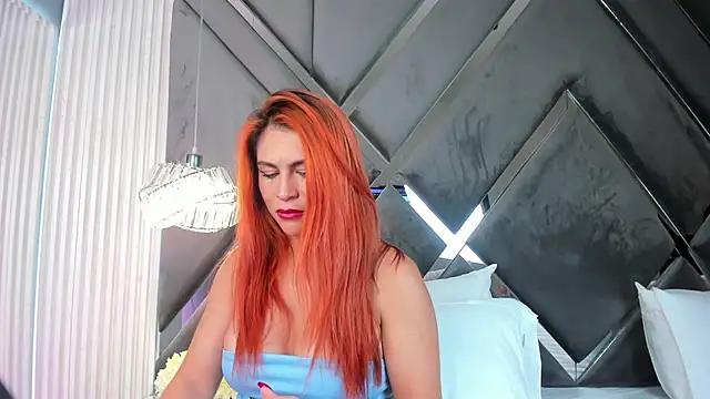 CoraimaSahin online show from February 2026 04:38:01 AM