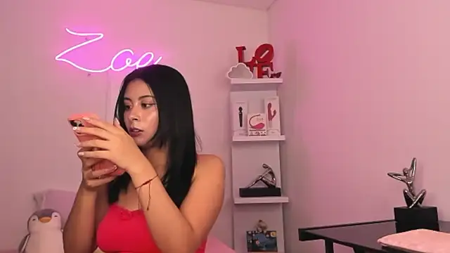 zoecams1 online show from March 2026 08:47:01 PM