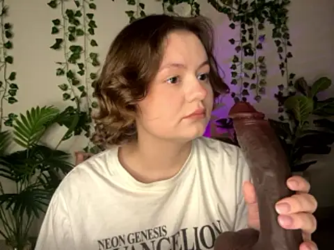 MoonIvy  online show from January 2026 06:23:02 PM