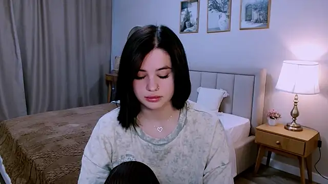 lil angel  online show from February 2026 11:17:01 AM