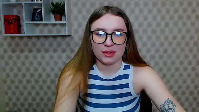 JuliaTopp  online show from March 2026 06:48:02 AM