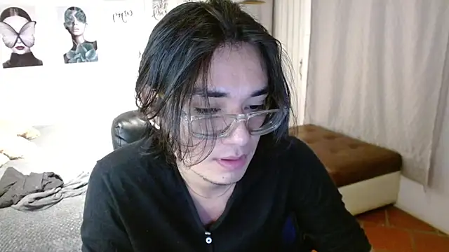 davoxer online show from November 2025 03:48:01 AM