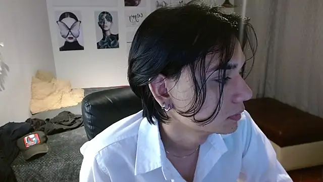 davoxer online show from November 2025 03:39:01 AM