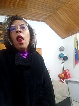 Snapshot of CATTALINAHOT chatting on February 2026 10:03:02 AM CATTALINAHOT online show from February 2026 10:03:02 AM