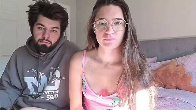 bambifarrina online show from November 2025 05:00:01 PM