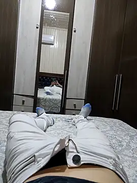 Gustavo198045 online show from October 2025 05:57:02 AM