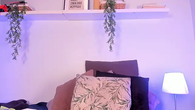 Vampgyal online show from November 2025 08:40:02 PM