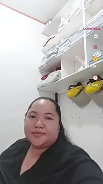 Snapshot of LianaCruzado chatting on April 2026 01:59:02 AM LianaCruzado online show from April 2026 01:59:02 AM