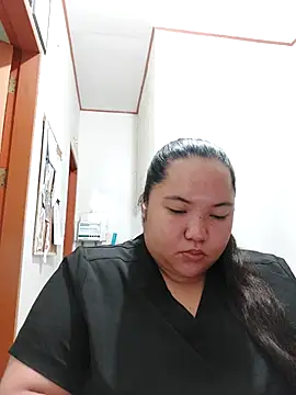 Snapshot of LianaCruzado chatting on April 2026 01:32:01 AM LianaCruzado online show from April 2026 01:32:01 AM