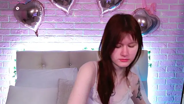 Aria Vox online show from November 2025 03:50:01 AM