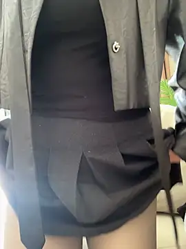 anna yngs online show from February 2026 03:38:02 AM