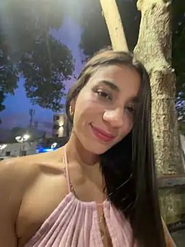 Snapshot of -juicy_ chatting on July 2026 11:37:01 PM -juicy online show from July 2026 11:37:01 PM