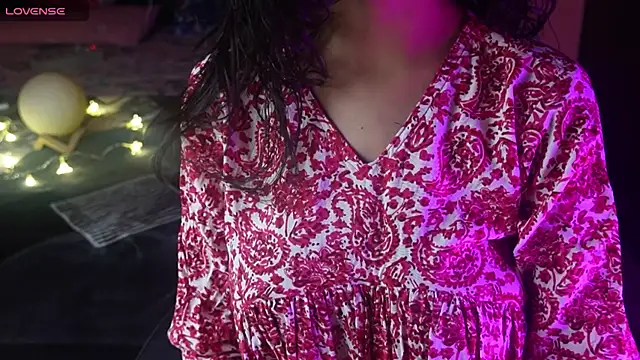 Snapshot of NidhiChandra chatting on November 2025 11:11:02 AM NidhiChandra online show from November 2025 11:11:02 AM