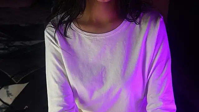 NidhiChandra online show from November 2025 01:45:01 PM