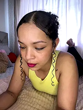 Yasmin777  online show from October 2025 06:19:01 PM