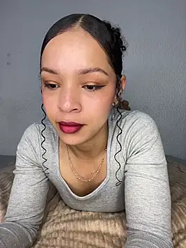 Yasmin777  online show from January 2026 10:04:01 PM