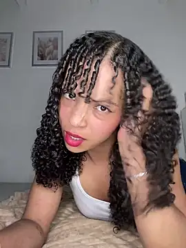 Yasmin777  online show from April 2026 10:58:02 PM