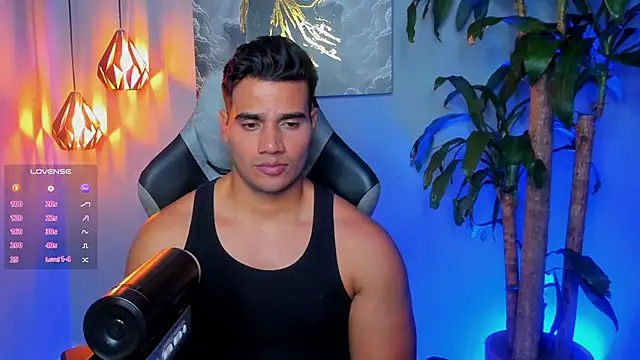 AndresR3 online show from October 2025 08:22:01 AM