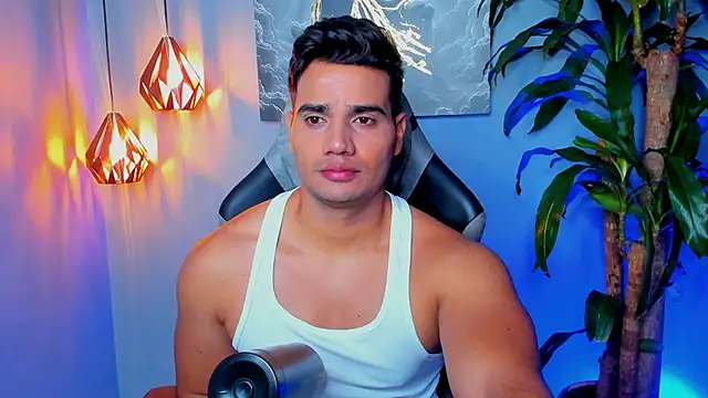 AndresR3 online show from November 2025 02:17:01 PM