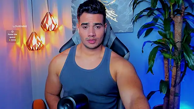 AndresR3 online show from November 2025 11:39:02 PM