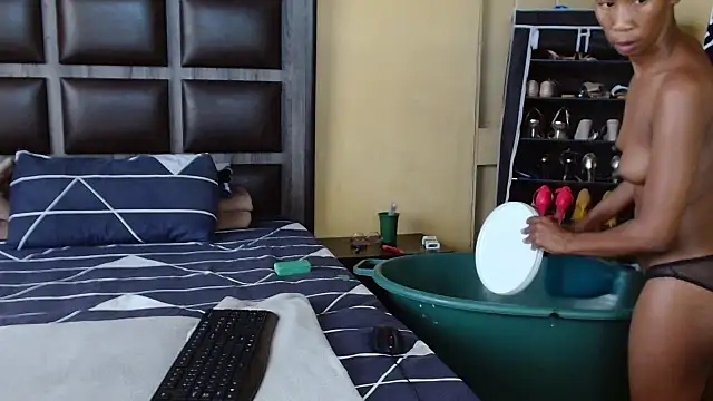 SweetSlender01 online show from November 2025 09:55:02 AM