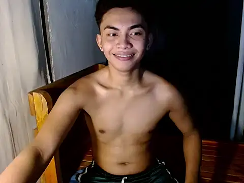 Snapshot of urguy_marco chatting on October 2025 04:02:01 AM urguy marco online show from October 2025 04:02:01 AM